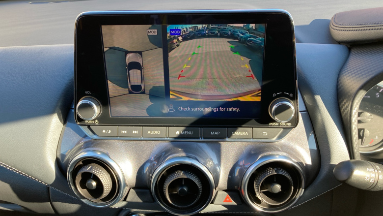 Nissan Juke 1.0 DiG-T 114 Tekna 5dr Petrol Hatchback